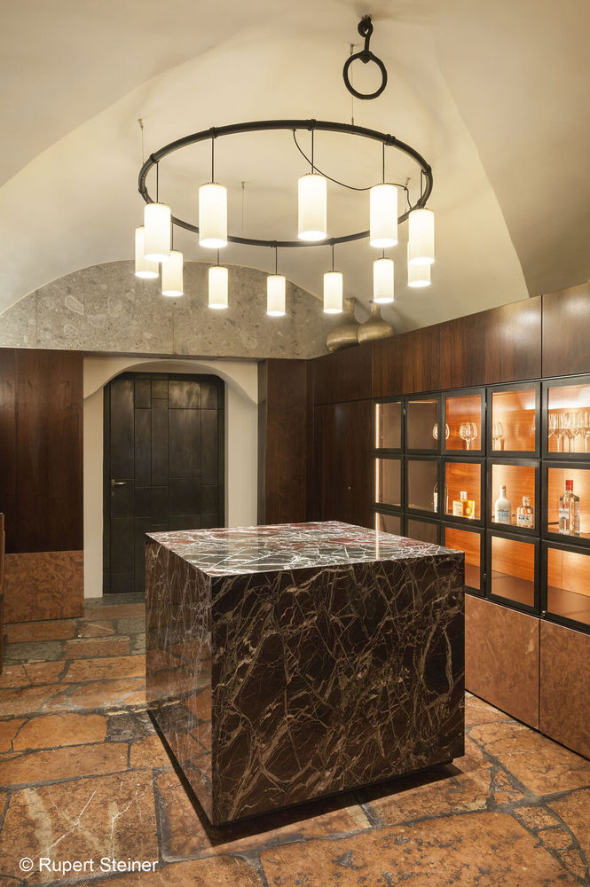 古建新生 | BEHF Architects 打造奥地利 Salzburg Koller 餐厅