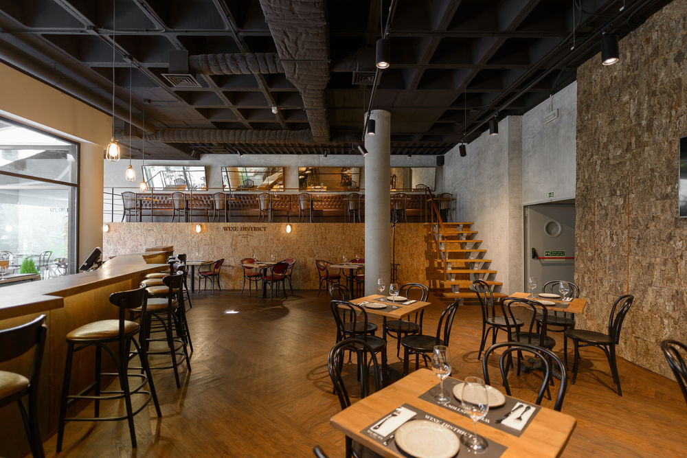 葡萄牙里斯本 Wine District 酒吧 | 工业风中的艺术与自然