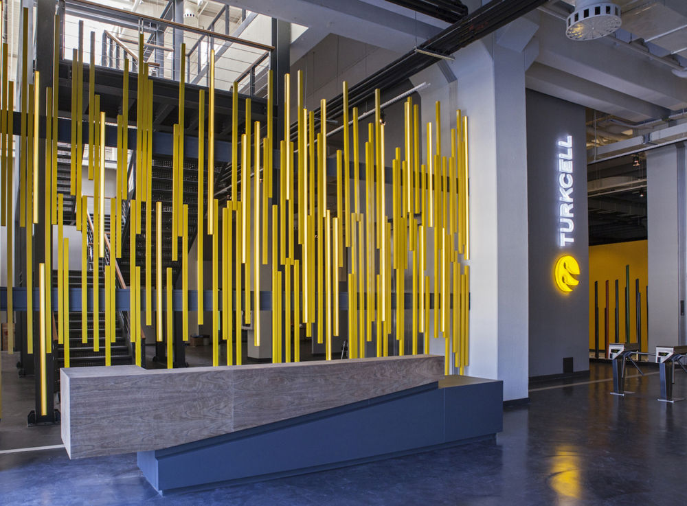 土耳其 Turkcell Izmir Plaza 办公室，工业风与人性化设计的完美融合