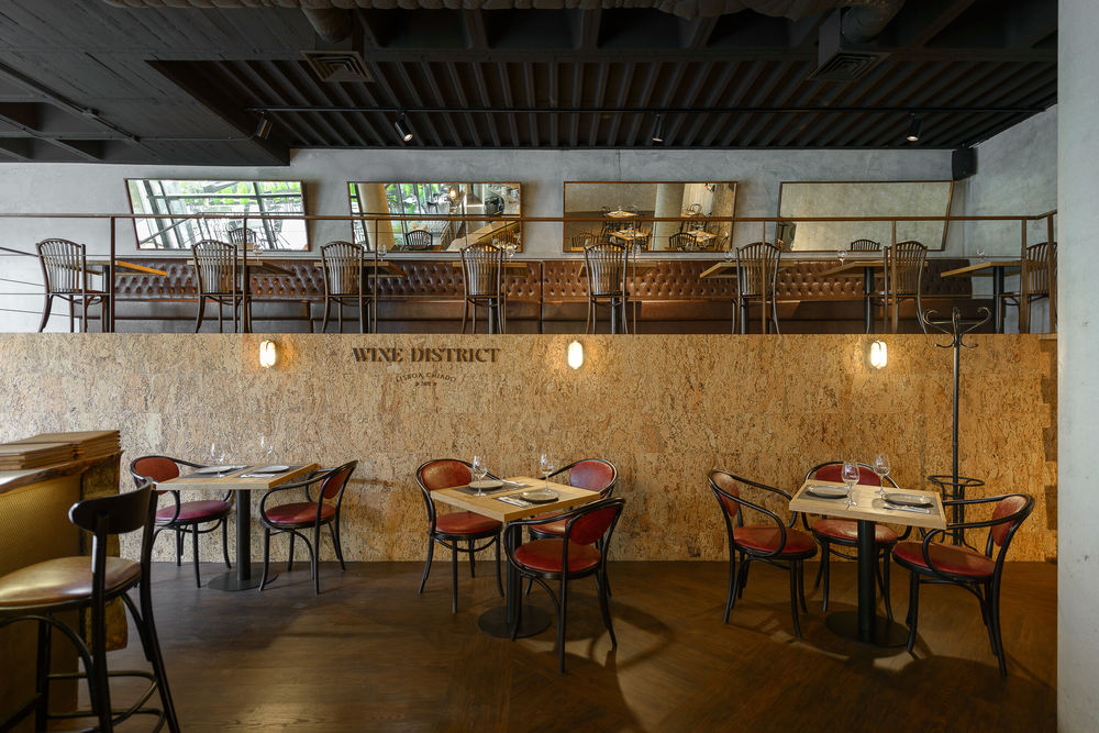 葡萄牙里斯本 Wine District 酒吧 | 工业风中的艺术与自然