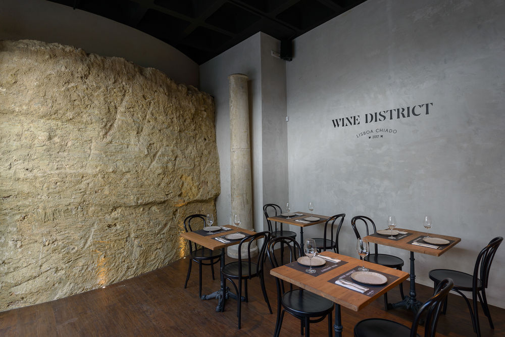 葡萄牙里斯本 Wine District 酒吧 | 工业风中的艺术与自然