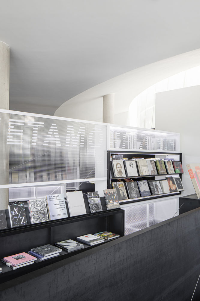 上海 Mosaic Bookshop 快闪店 | 融合城市双面特色的书店设计