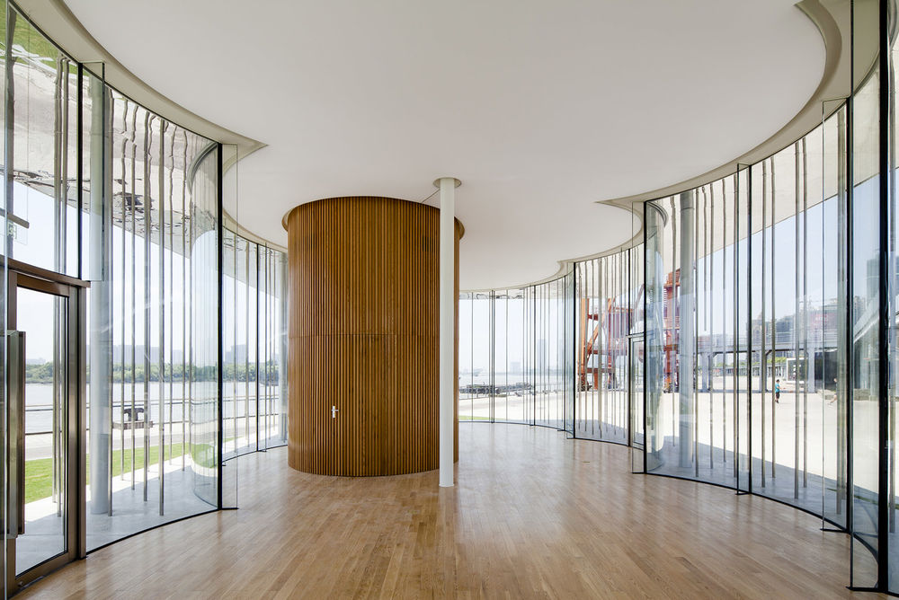 黄浦江畔云展厅，上海 / Schmidt Hammer Lassen Architects