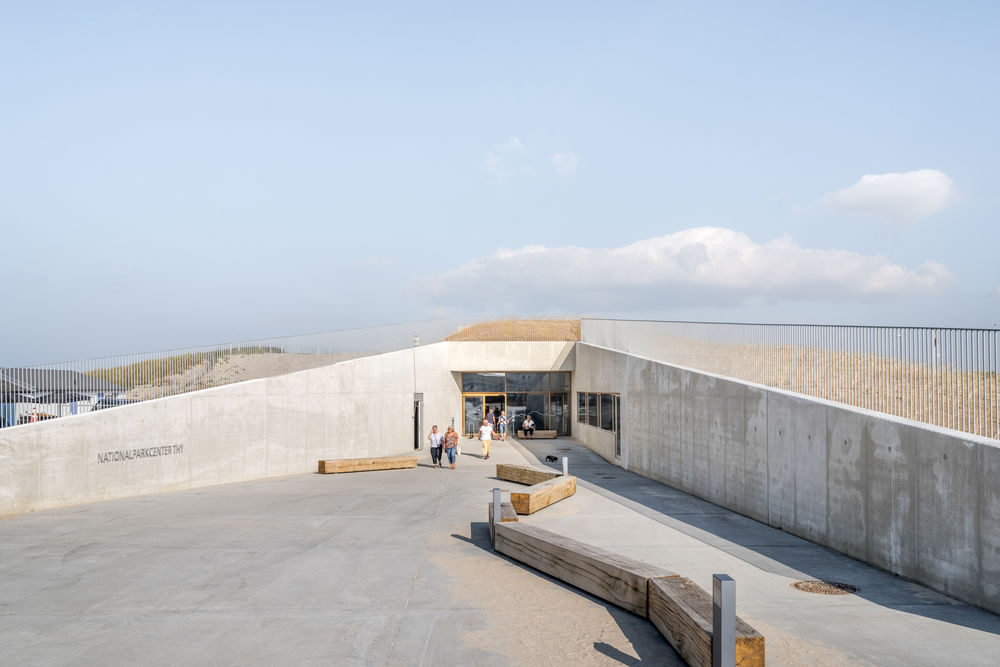 Thy National Park Visitor Center  / LOOP Architects