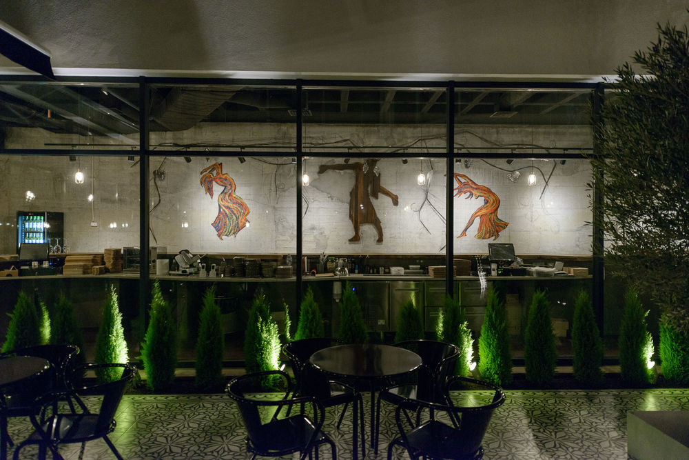 葡萄牙里斯本 Wine District 酒吧 | 工业风中的艺术与自然