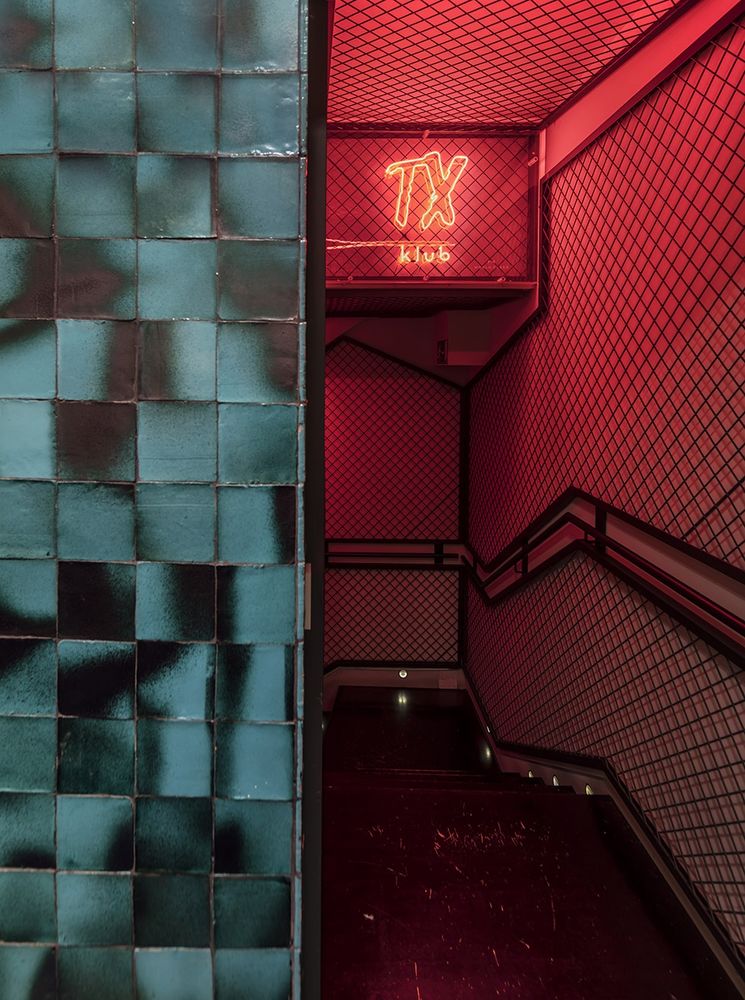 海港风情，TXALUPA GASTROLEKU 餐厅酒吧