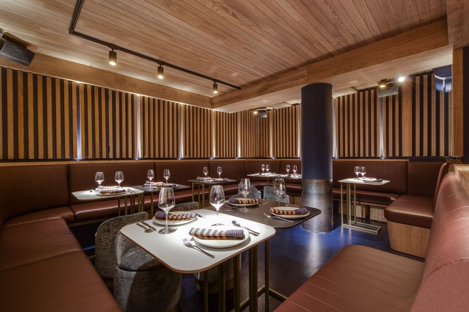 海港风情，TXALUPA GASTROLEKU 餐厅酒吧
