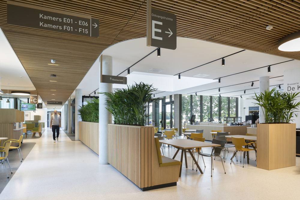 Isala Meppel Hospital / Vakwerk Architecten