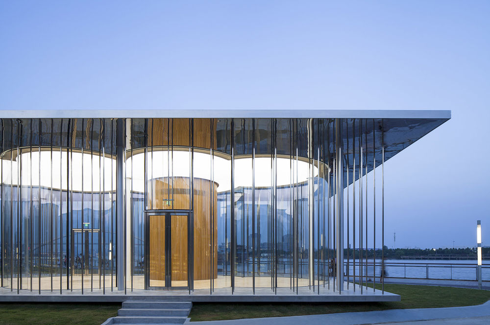黄浦江畔云展厅，上海 / Schmidt Hammer Lassen Architects