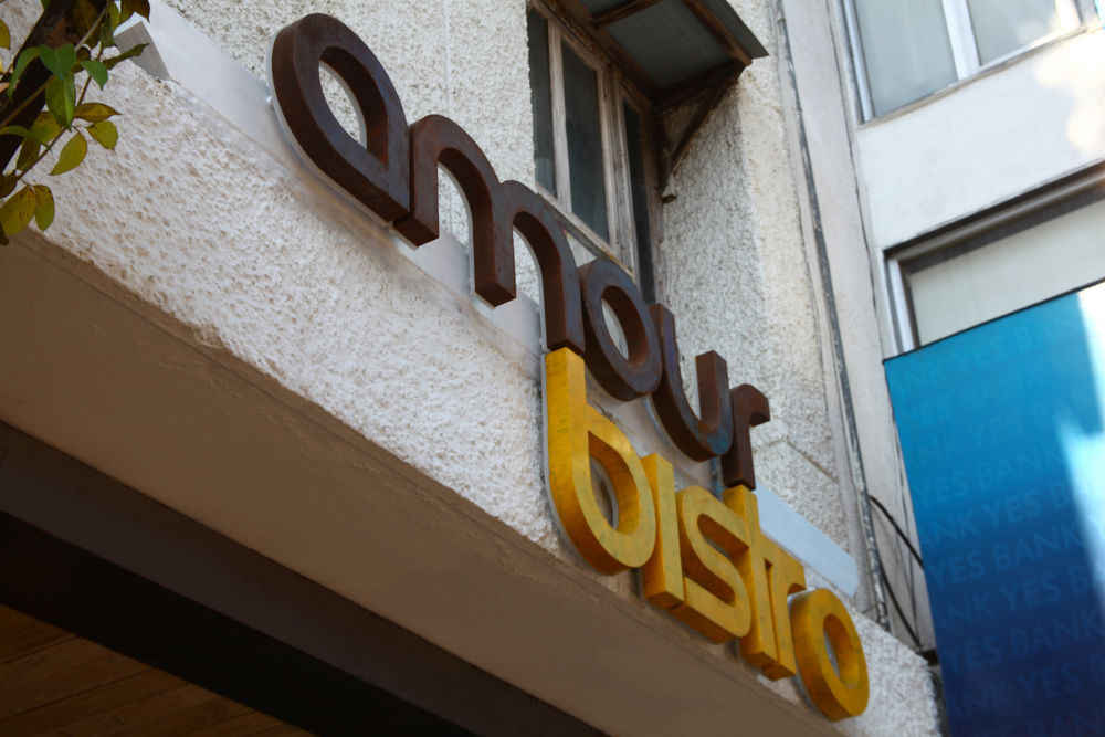 新德里 Amour Bistro 餐厅 | 现代与传统的优雅融合
