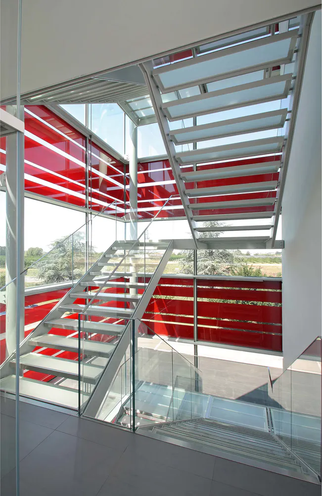 简约风格展现独特魅力——Madel Head Office 室内设计
