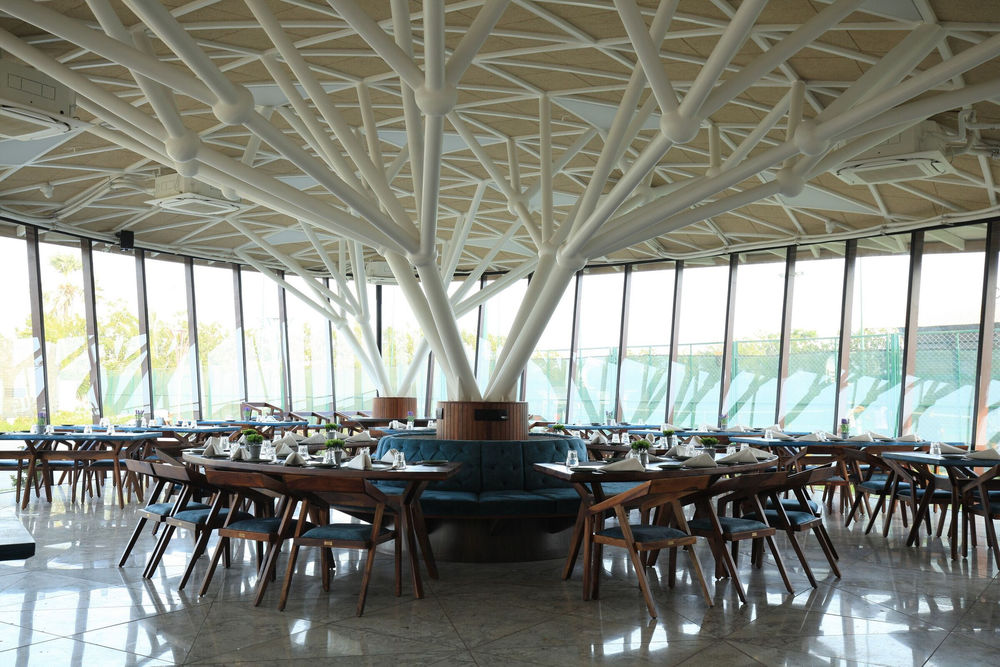 绿意盎然的自然餐厅——印度 Surat Pavilion