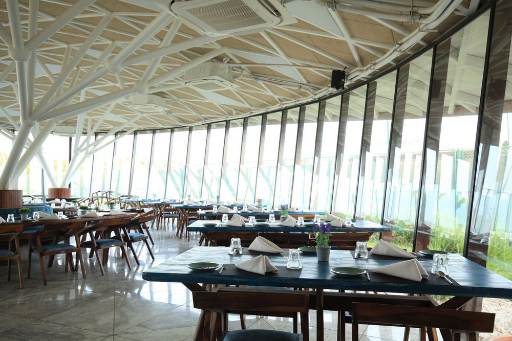 绿意盎然的自然餐厅——印度 Surat Pavilion