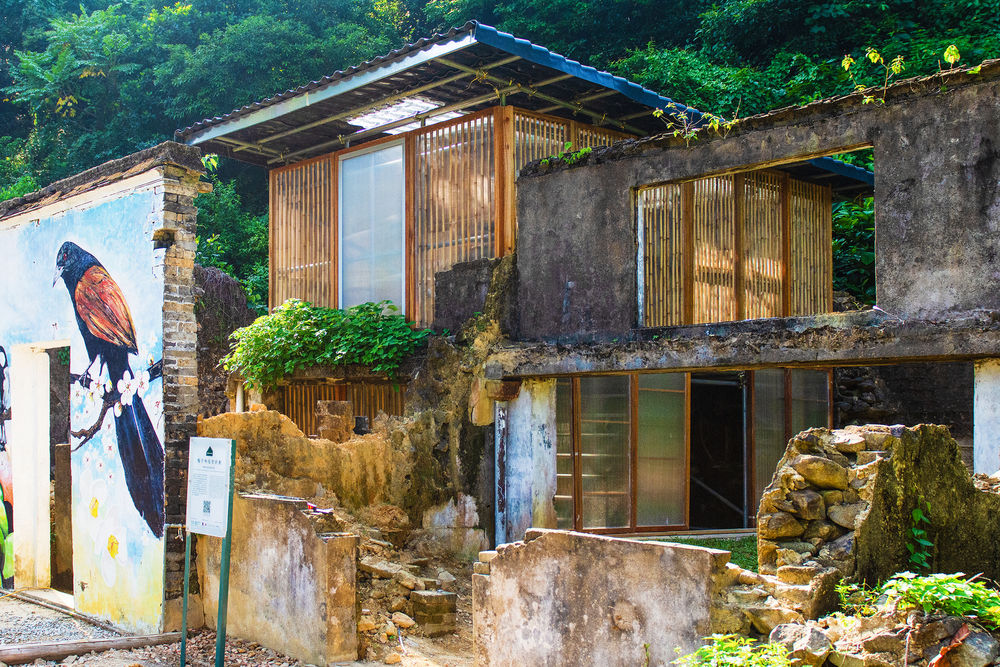 Revitalizing Mui Tsz Lam with Experimental Restorations / School of Architecture, the Chinese University of Hong Kong