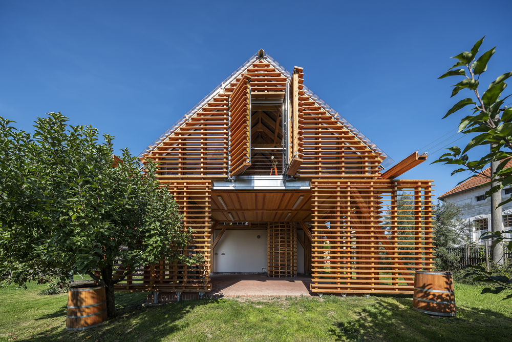 Farmhouse Extension / Hut Architektury Martin Rajnis