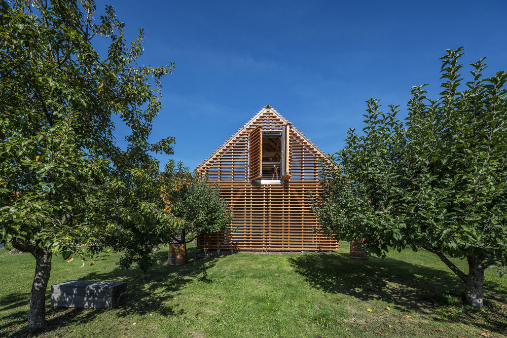 Farmhouse Extension / Hut Architektury Martin Rajnis