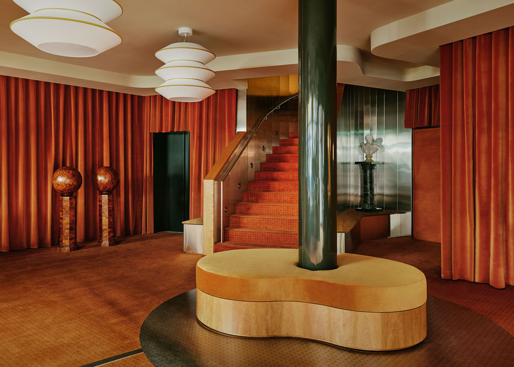 Aparthotel Locke am Platz凭借戏剧风格挖掘苏黎世的现代主义遗产