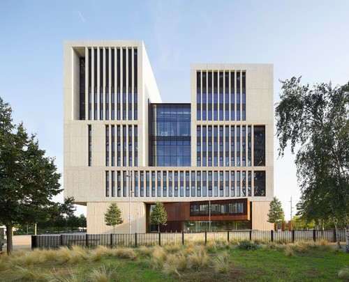 Marshgate UCL 东楼 / Stanton Williams