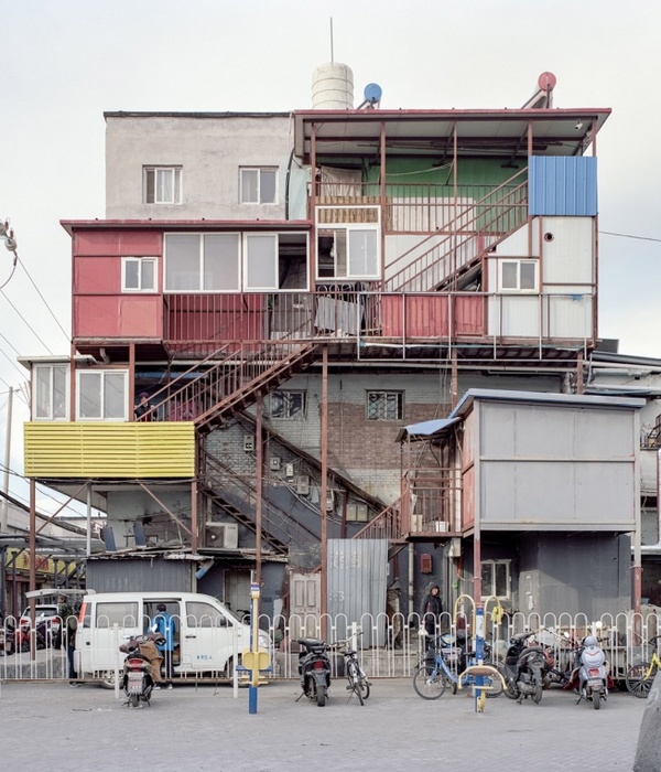 北京城中村建筑立面 | 自发建造的公共空间