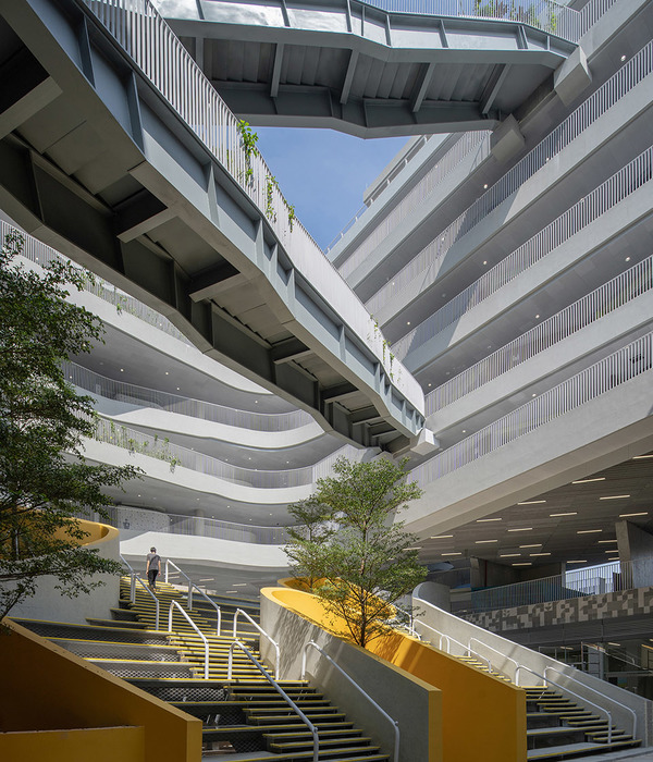 红岭实验小学 | 垂直校园，山谷庭院，儿童乐园