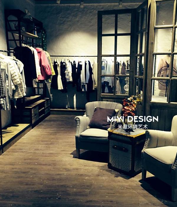 
工业风--女装店 