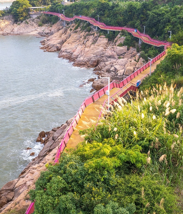 宁波象山松兰山滨海栈道，多彩景观吸引游客无数