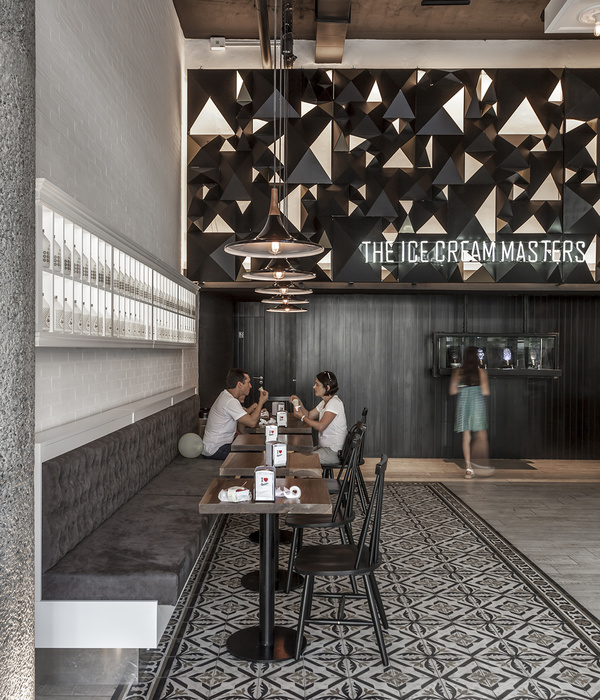 Hitzig Militello Arquitectos 打造的艺术冰淇淋店