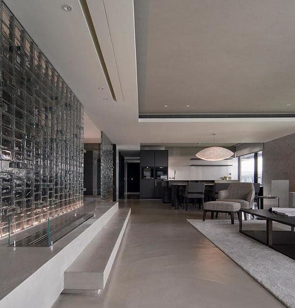 山城静谧下的三代同堂大宅子，现代轻奢与自然完美融合