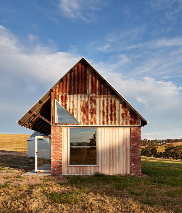 澳大利亚 Nulla Vale House 与 Shed，原生态景观中的简约居住