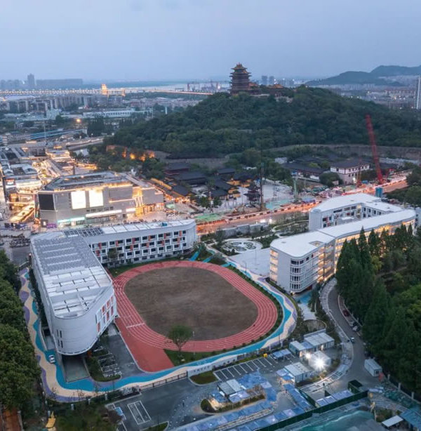 南京天妃宫小学新校区 | 历史传承与城市融合的教育空间