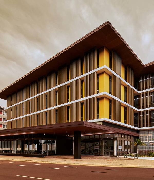 Charles Darwin University School of Business, Darwin Bates Smart