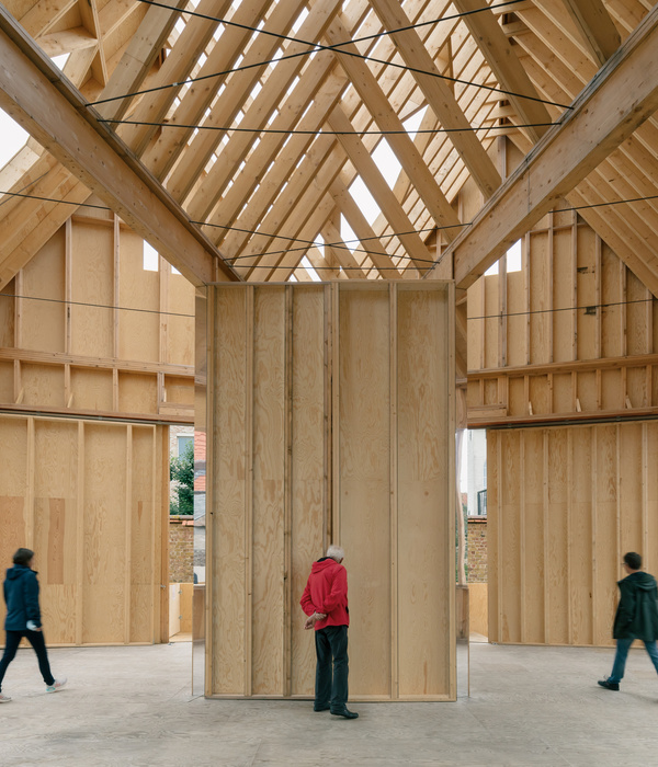 临时对话 | Brugge Diptych Pavilion 的都市陌生人研究