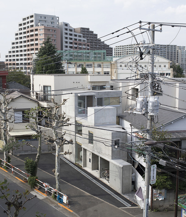 东京上池袋住宅 | 人与四只猫的温馨共居