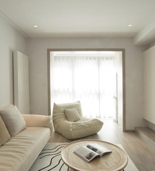 奶白木色极简平层，生活智慧的优雅展现