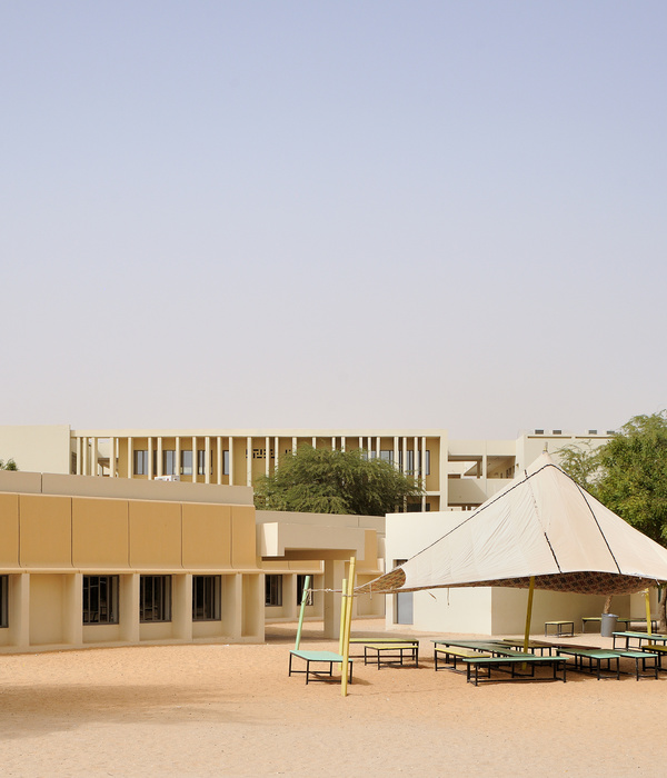 Mauritania 法国中学扩建，环保节能设计亮眼