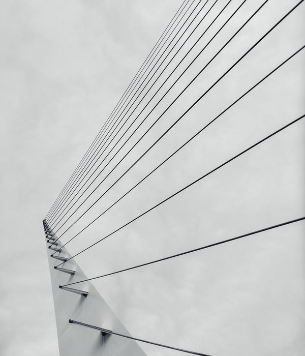 加州 Sundial Bridge—— Santiago Calatrava 的创新设计