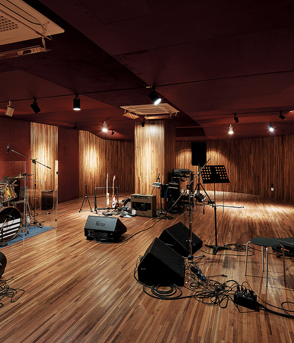 HYUKOH BAND STUDIO Studio Fragment