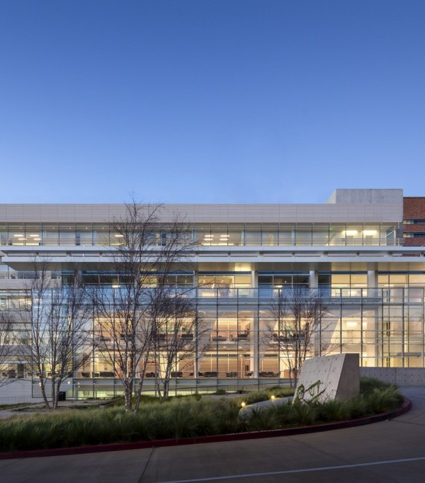 Edie and Lew Wasserman Building, University of California  Richard Meier