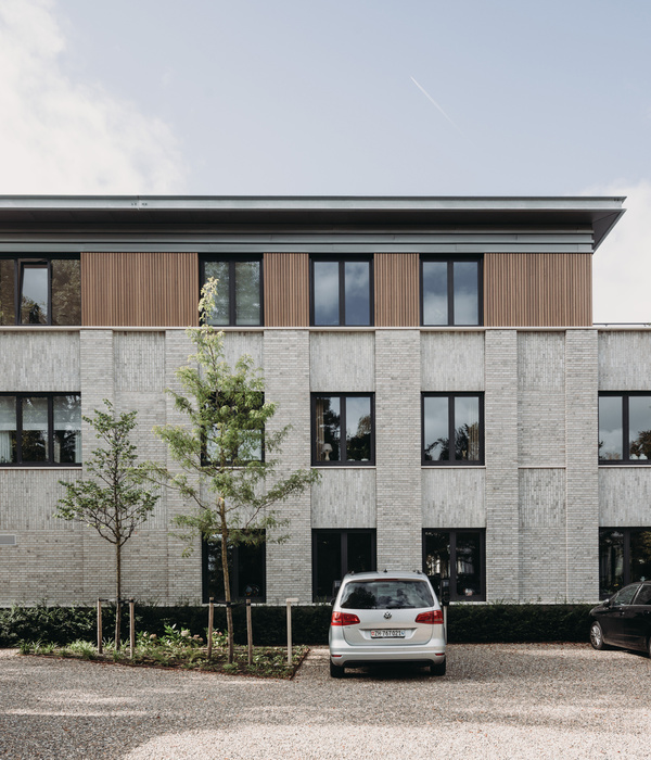 VanOmmeren-architecten 打造荷兰 Bloemendaal 绿色别墅式公寓