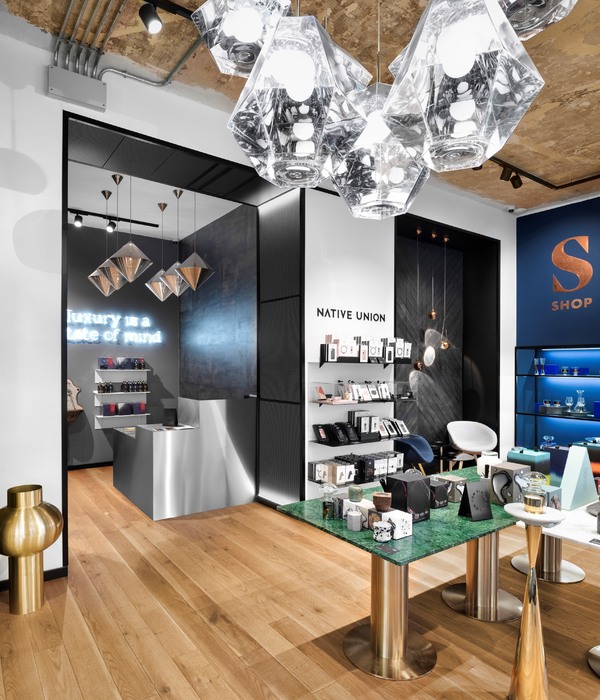 Solinfo Shop - Tom Dixon Showroom, Budapest, Hungary