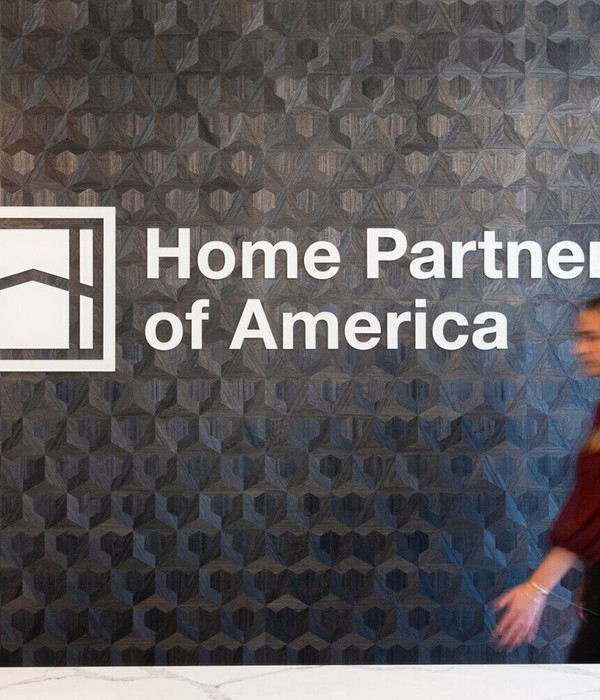 芝加哥河畔的家居梦想之家——Home Partners of America 办公室设计