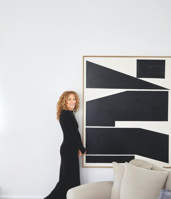 Kelly Hoppen 打造惊艳科茨沃尔德谷仓改造