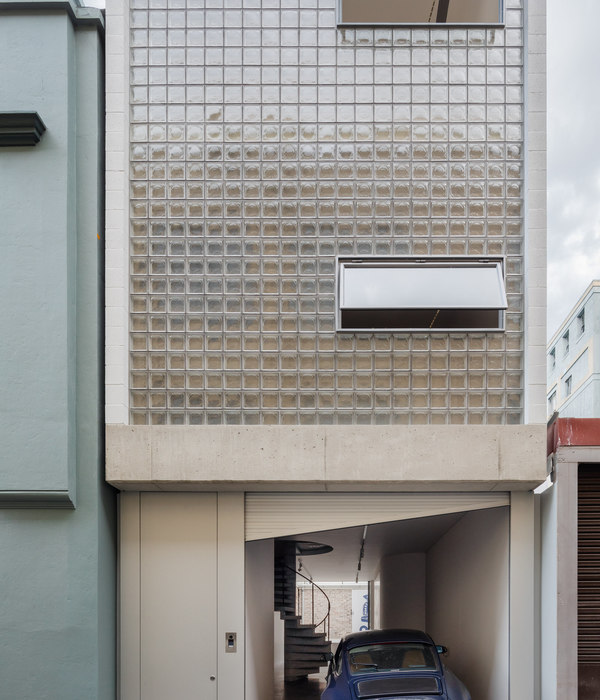 Laneway Glass House | 悉尼建筑师和工业设计师的采光杰作