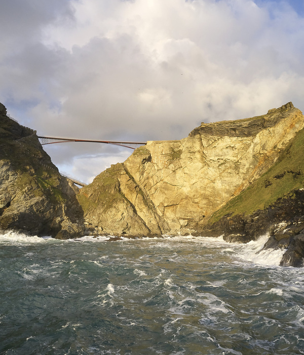 Tintagel Castle Footbridge，设计师|Ney & Partners，William Matthews Associates，地点|英国