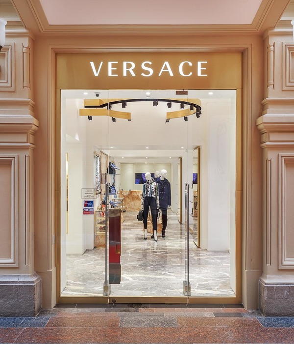 服装店，VERSACE Sergey Krasyuk