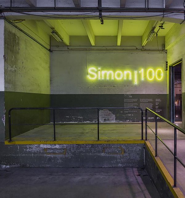 Simon 一百周年纪念展，巴塞罗那