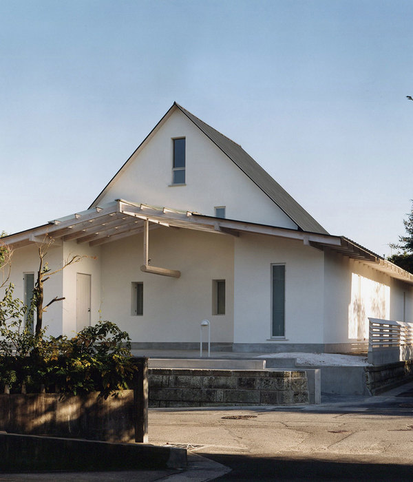 自然を内包する家   House with Natural Kouichi Kimura Architects