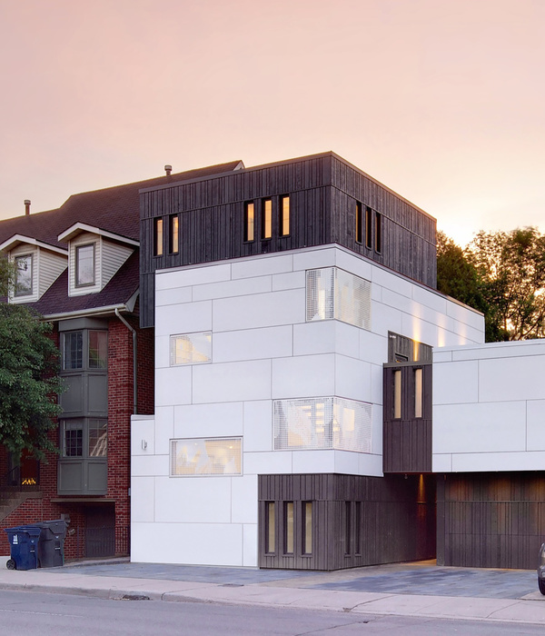 音乐之家的设计魅力——多伦多芒特普林森山别墅