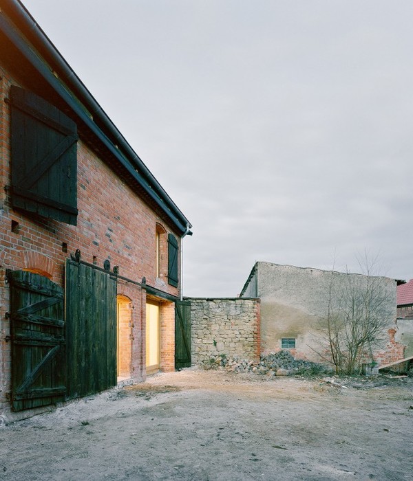 德国 Haus Stein 住宅改造项目——完美呈现的室内设计佳作