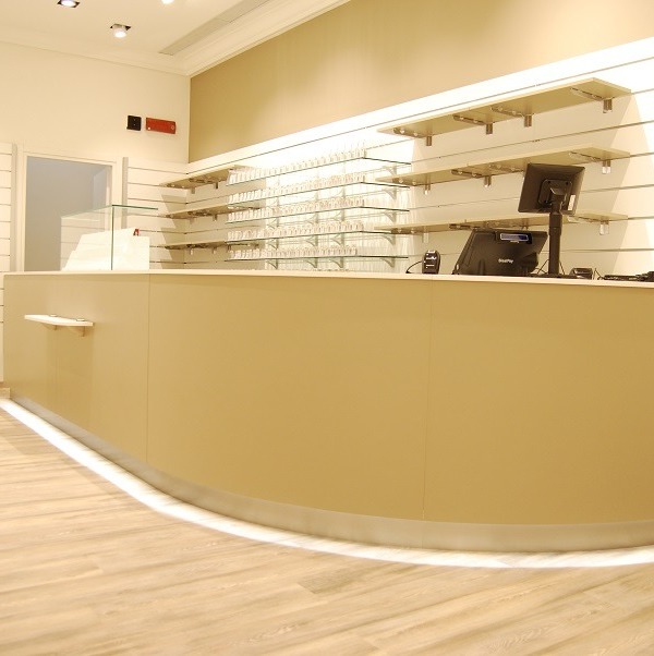 意大利新 borgo 购物中心家具设计